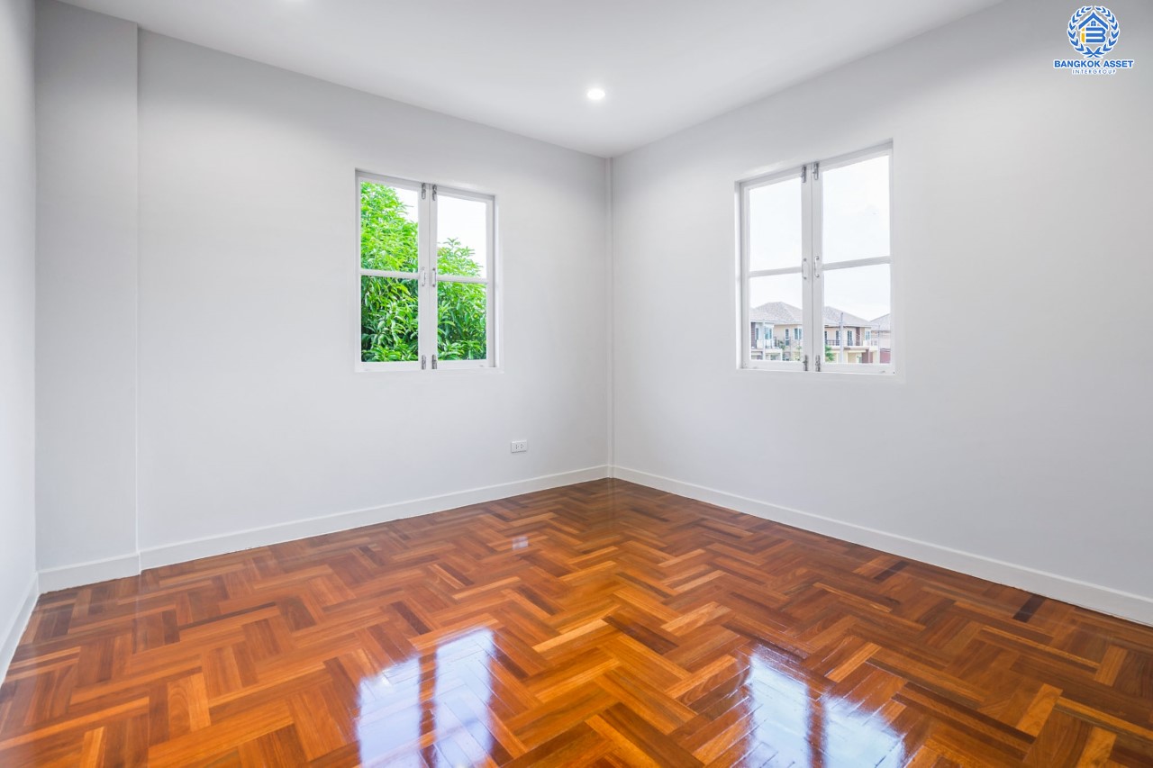 บ้านมือสองตกแต่งใหม่ แบรนด์ LH ม.ชัยพฤกษ์ บางใหญ่-เซ็นทรัลเวสต์เกต หลังมุม ตอบโจทย์ทุกการอยู่อาศัย เนื้อที่ 56.8 ตร.ว. ฟังก์ชัน 3 ห้องนอน 2 ห้องน้ำ จอดรถได้ 2 คัน บนทำเลดีที่สุด! ใกล้เซ็นทรัลเวสต์เกต ทางด่วน "กาญจนาภิเษก" และรถไฟฟ้า "สถานีคลองบางไผ่"